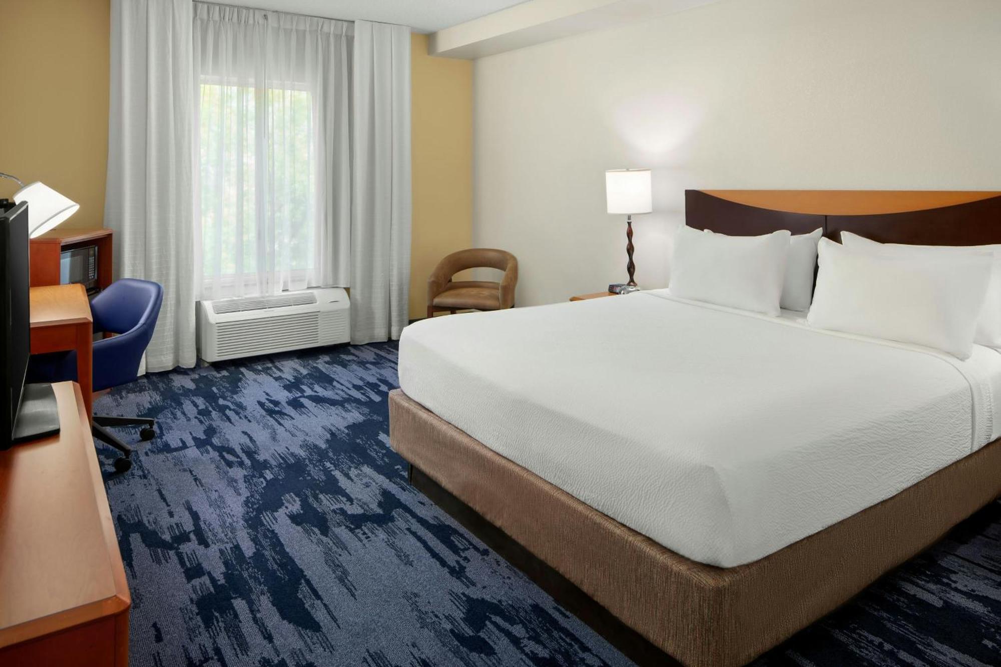 Fairfield Inn & Suites By Marriott Карлайл Экстерьер фото