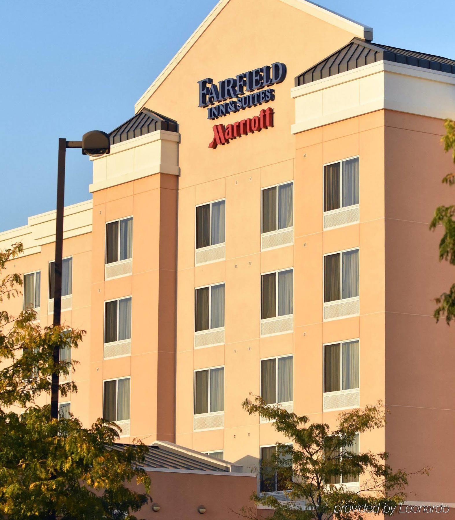 Fairfield Inn & Suites By Marriott Карлайл Экстерьер фото